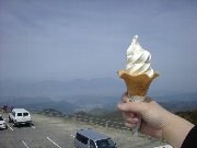 �\�t�g�N���[����H�ׂ܂���